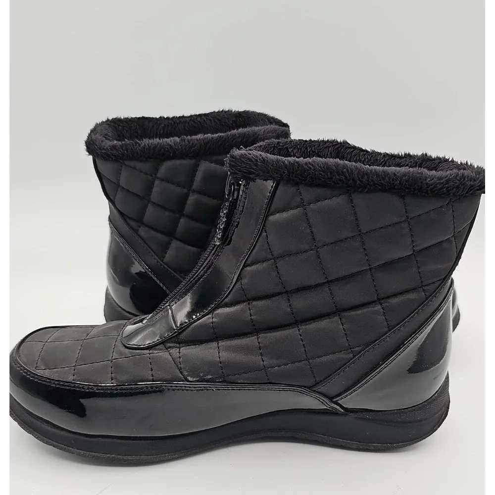 Totes Women's Quilted Winter Boots Black Faux Fur Zip Insulated Size 9 M